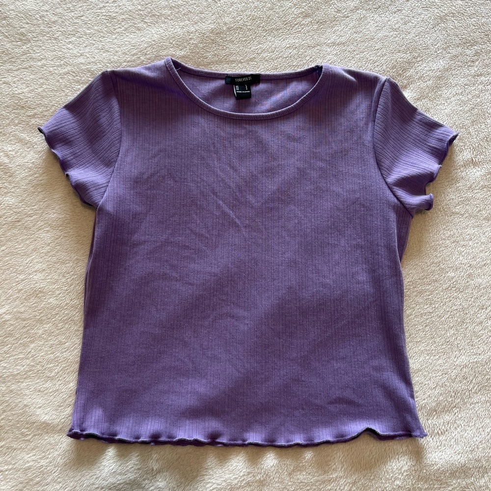 Lettuce Trim Crop Top - Picture 3 of 3